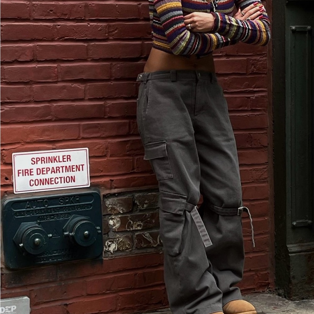 MADE IN KOREA oversized straps jeans